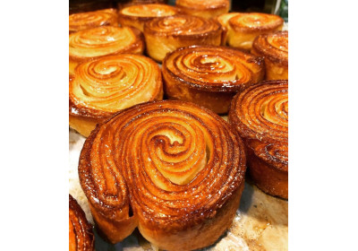 Kouign Amann è una torta diversa da qualsiasi altra pasticceria classica