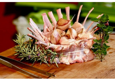 Corona d'agnello flambé al Cognac