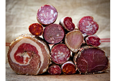 Sulle rotte dei salumi francesi.