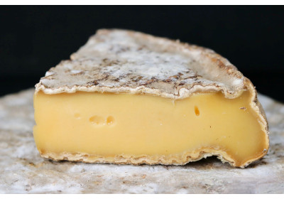 Saint-Nectaire con leche cruda de vaca