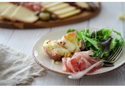 Morbier, Reblochon, Mont d'Or... ¿Qué quesos elegir para una raclette original?