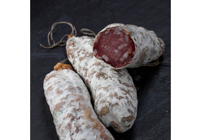Come tagliare la salsiccia secondo le regole dell'arte?