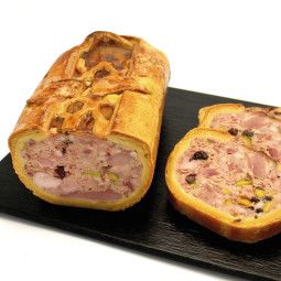 Mezzo paté con crosta di quaglia e ribes