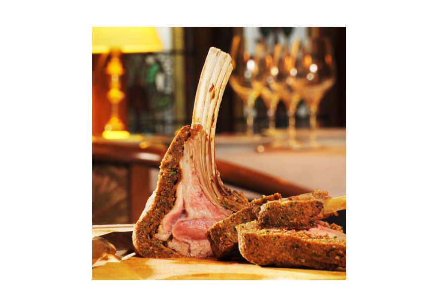 Carrè di agnello del Quercy ruspante in crosta di porcini