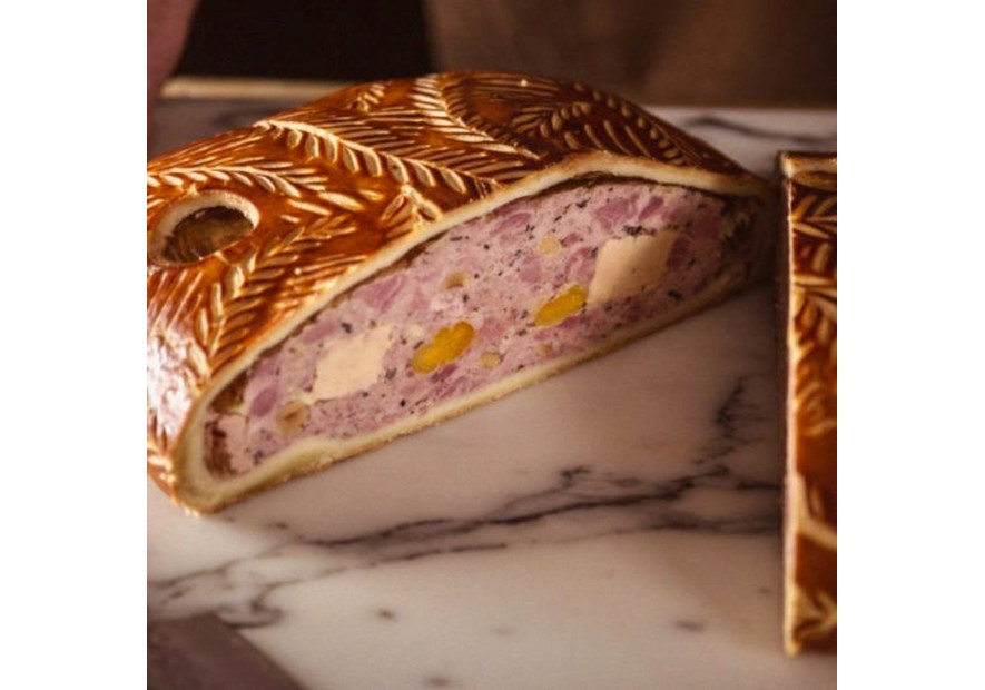 LA ALMOHADA DE LA BELLE AURORE, EL REY DE LAS EMPANADAS.