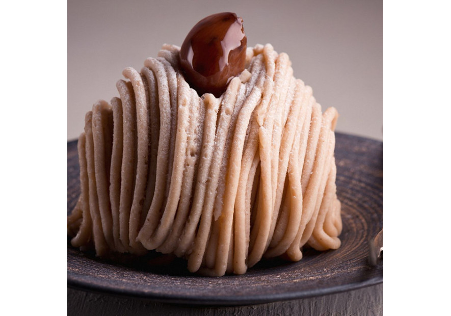 Expression culinaire française : TIRER LES MARRONS DU FEU