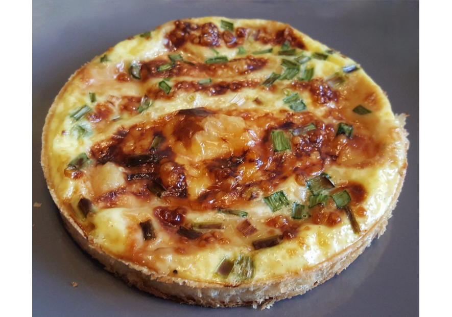 La ricetta della crostata di cipolle e Munster.