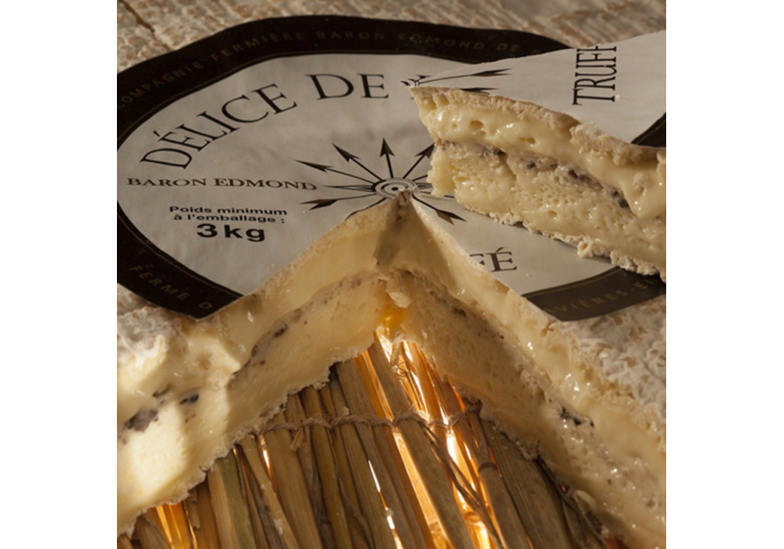 Brie al tartufo: il sottile connubio tra il diamante nero e il re dei formaggi